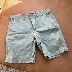 Men’s Green Khaki Shorts